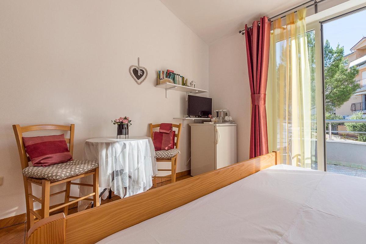 Apartman, Studio And Room Kata Pula Zewnętrze zdjęcie