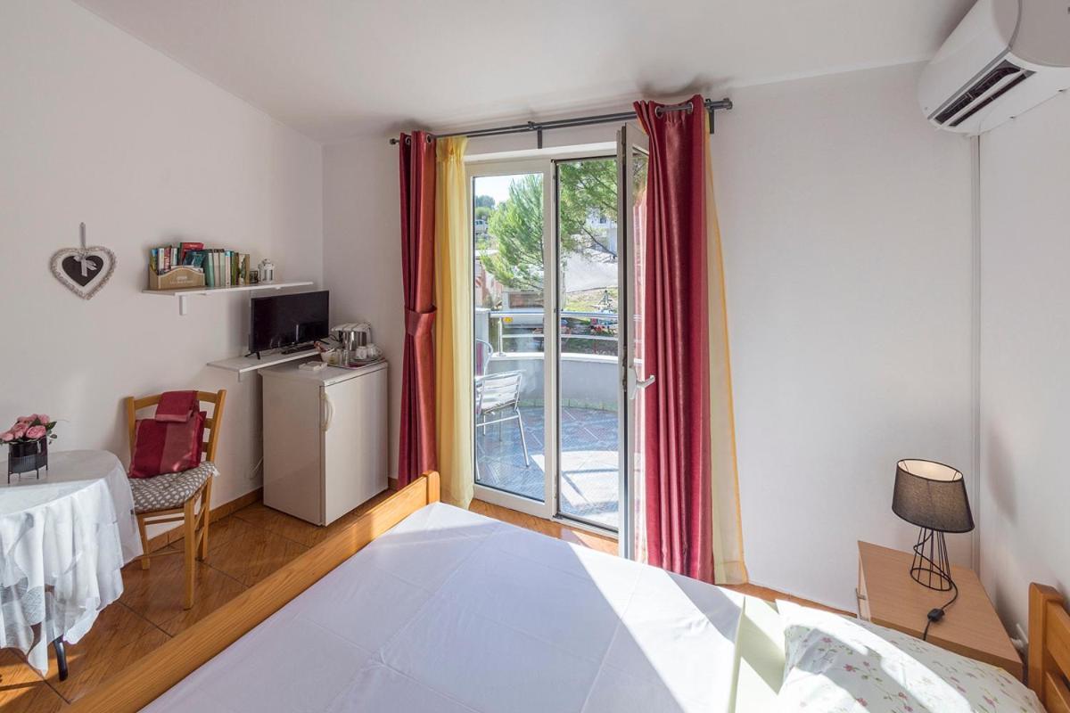 Apartman, Studio And Room Kata Pula Zewnętrze zdjęcie