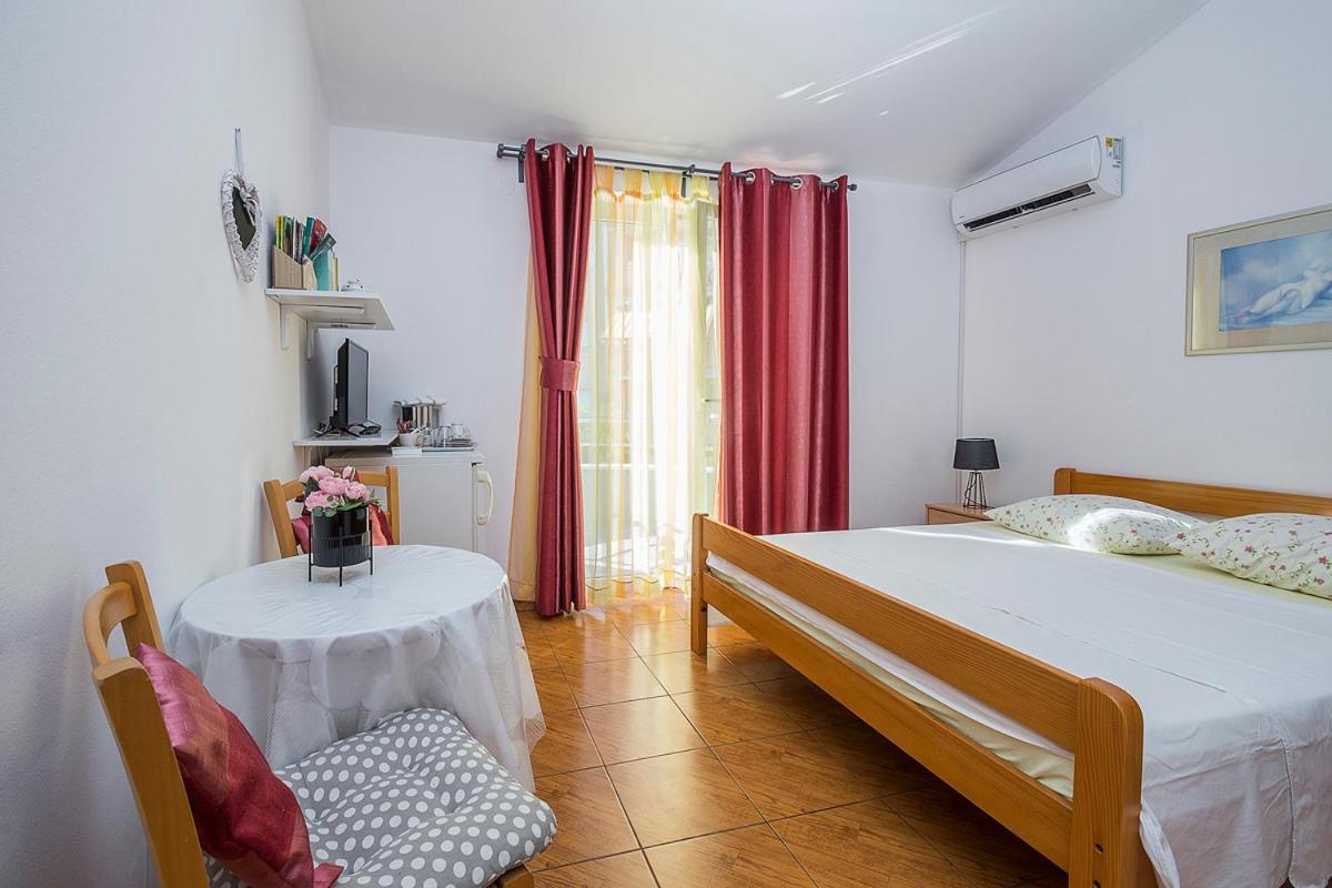 Apartman, Studio And Room Kata Pula Zewnętrze zdjęcie