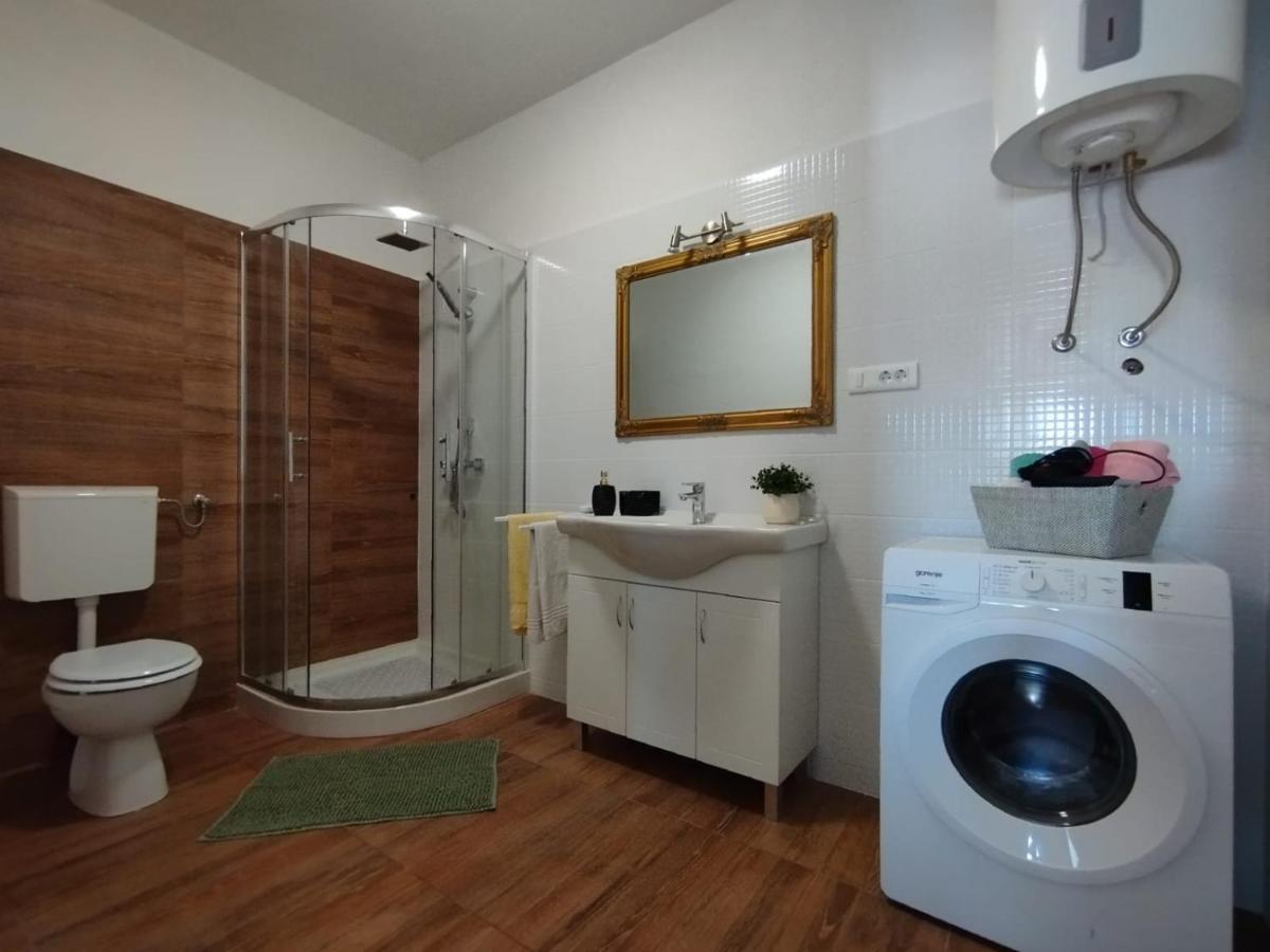 Apartman, Studio And Room Kata Pula Zewnętrze zdjęcie
