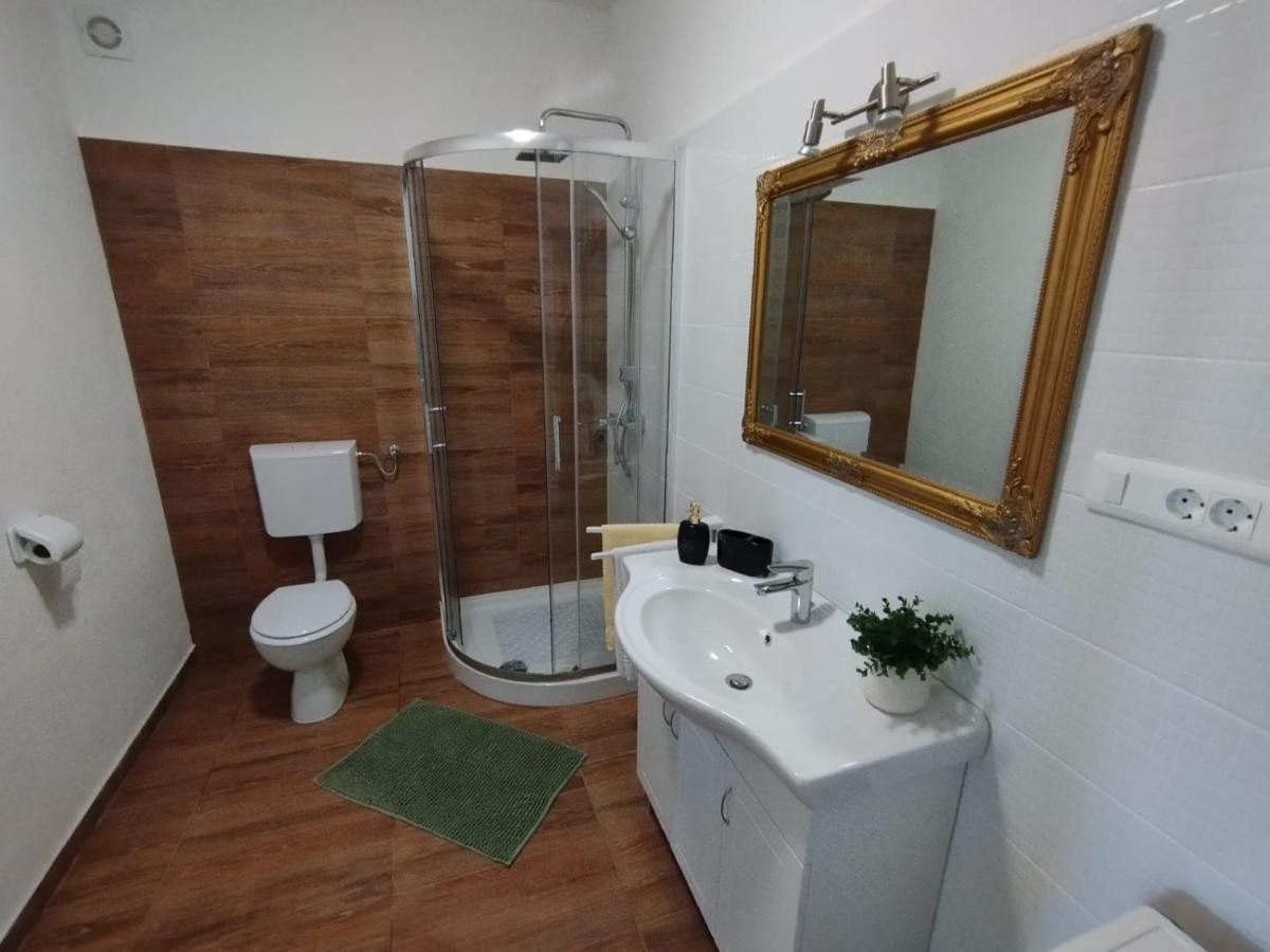 Apartman, Studio And Room Kata Pula Zewnętrze zdjęcie