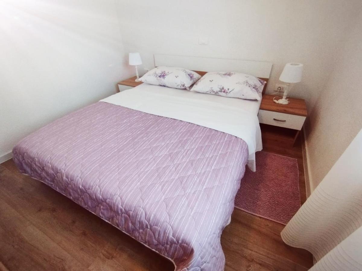 Apartman, Studio And Room Kata Pula Zewnętrze zdjęcie